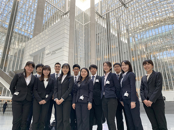 Building the TOMODACHI Generation Morgan Stanley Ambassadors Program Students visit the World Bank