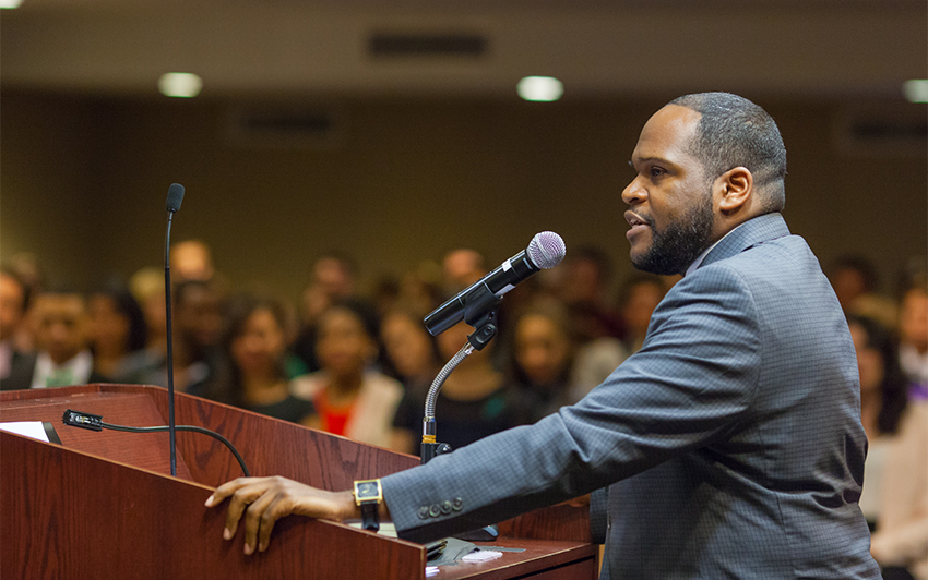 Michael Long ‘04 Addresses TWC Spring 2015 Students