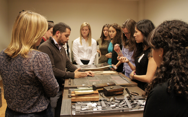 TWC Alumna Anne Gearan Offers An Insiders Tour of The Washington Post