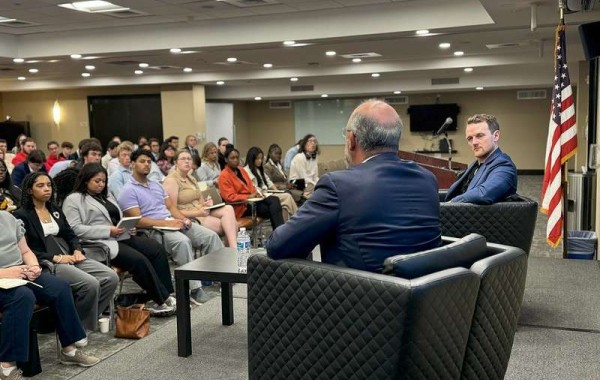 Distinguished speakers at the National Security Seminar at The Washington Center's Residential Academic Facility