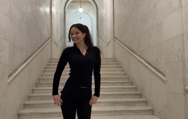 Sophia Yenganeh inside the Capitol Building in Washington, D.C. for The Washington Center's Inside Washington Seminar