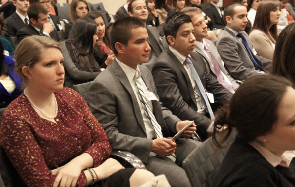 Head of the World Bank's Speakers Bureau Hosts Session with Spring Interns Head of the World Bank's Speakers Bureau Hosts Session with Spring Interns