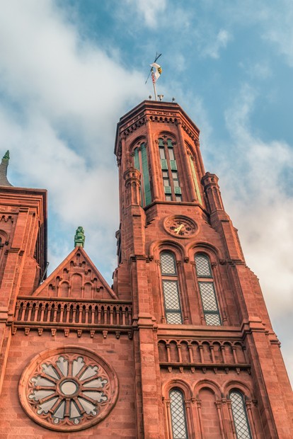 The Smithsonian Castle houses the administrative offices of the Smithsonian. The main visitor center is also located here, with interactive displays and maps.