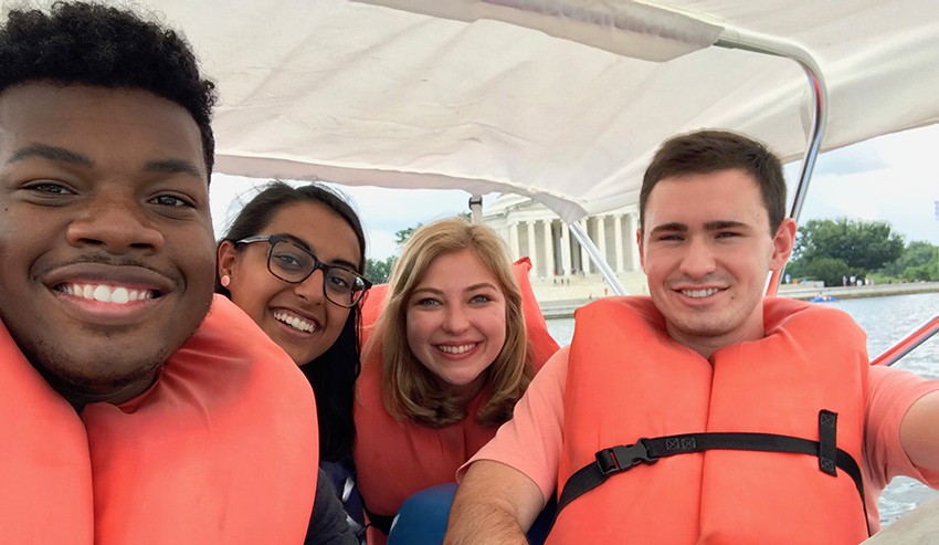 Boating in the Tidal Basin