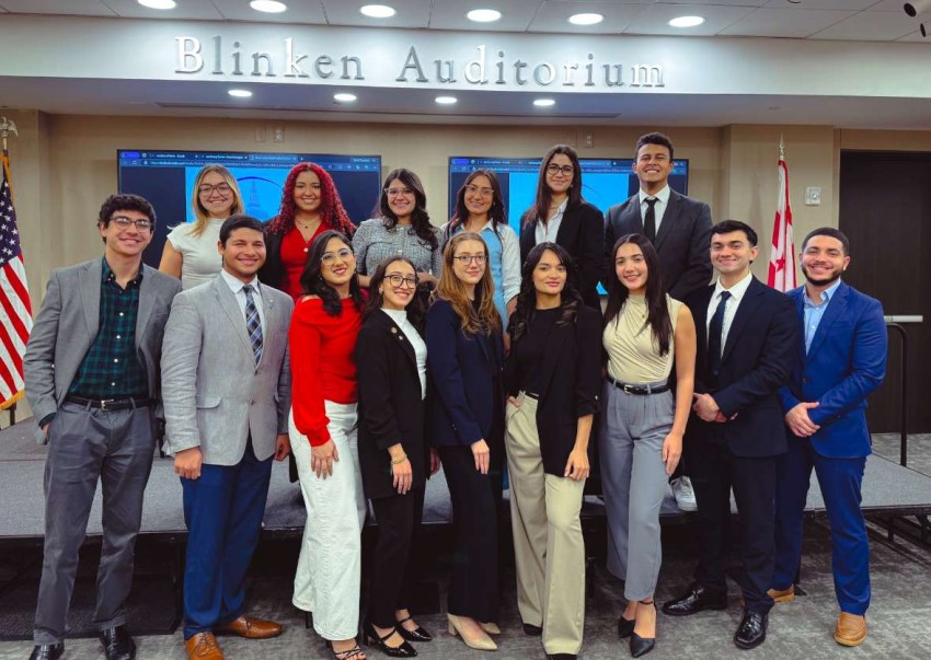 Group of learners at The Washington Center's Córdova and Fernós Congressional Program